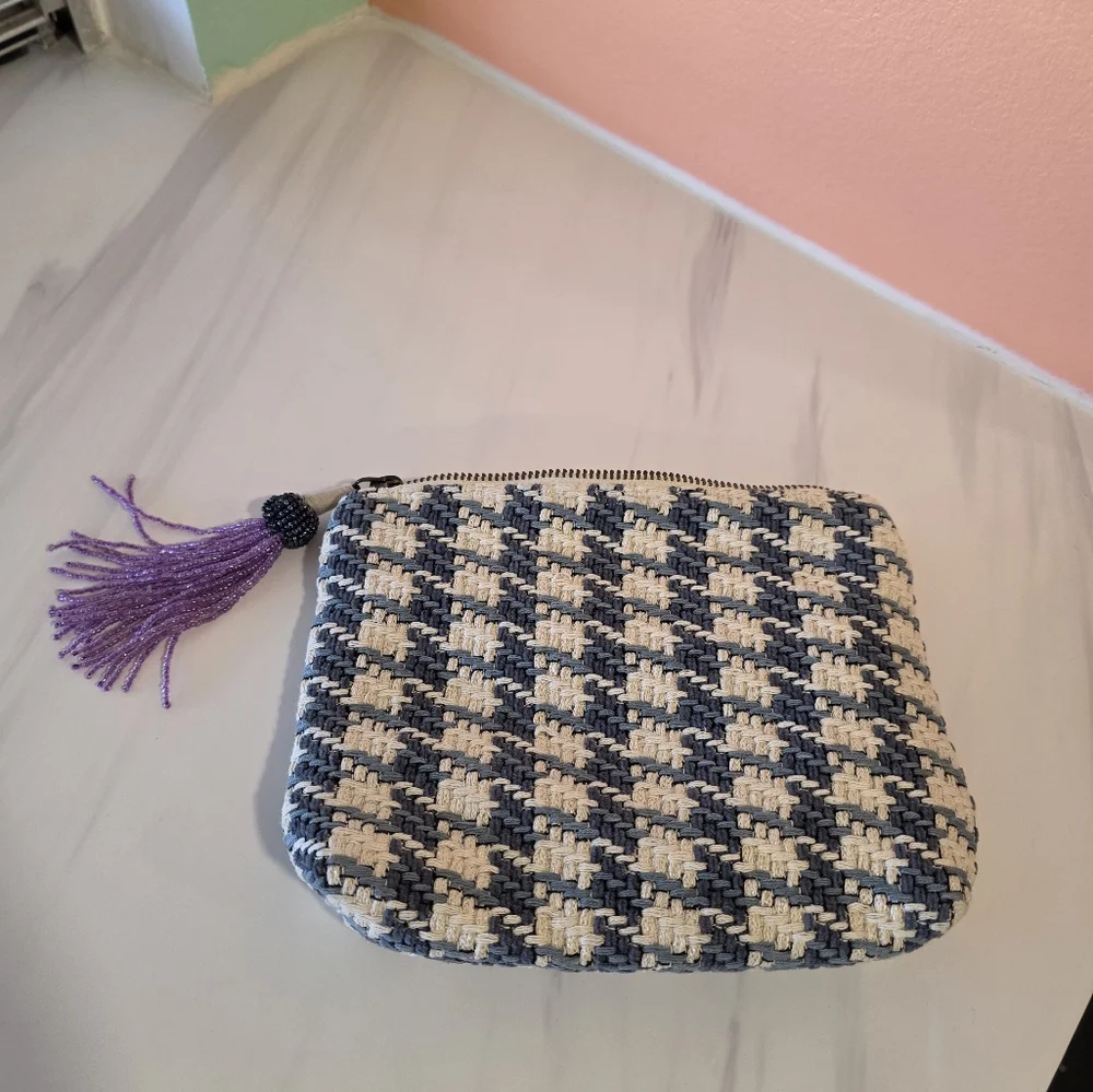 Anthropologie stylish houndstooth